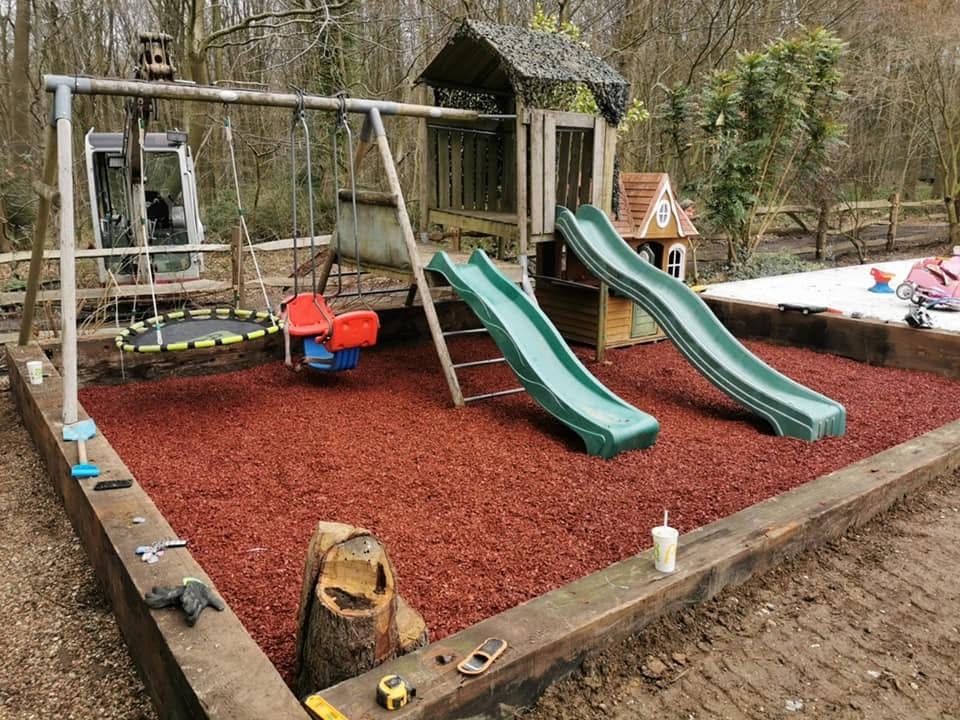 Jaymac Engineering Ltd - New Children's Play Area - IMG_5267